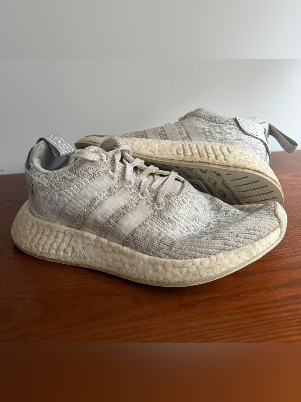 Adidas NMD R2 Primeknit Pearl Grey Women Sz US 7 / Mem 5.5 Style BY8691